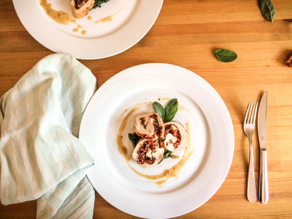 Puten Involtini mit getrockneten Tomaten und Salbei - Frau Werft