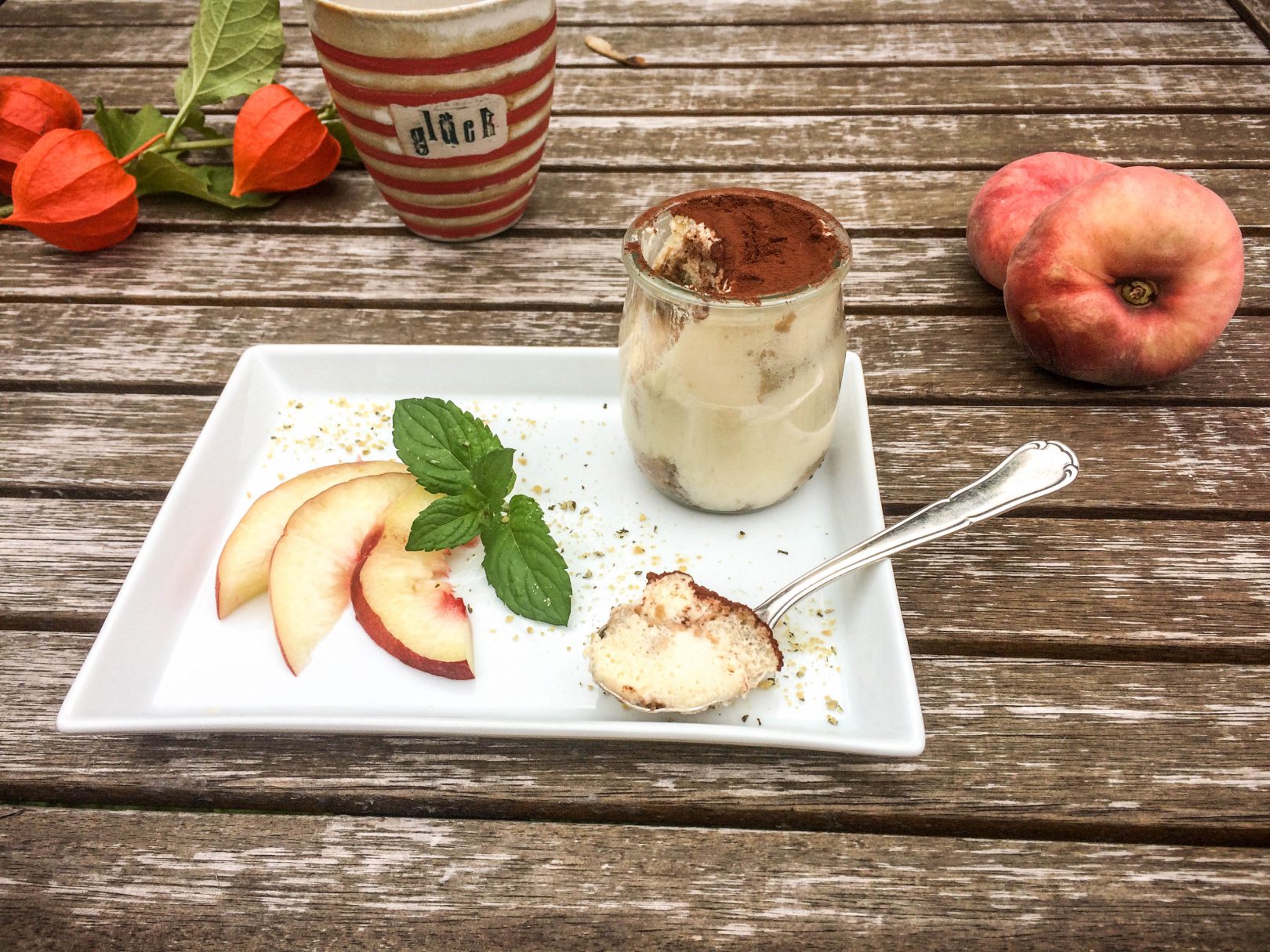 Tiramisu mit Kaffee und Amaretto - Frau Werft