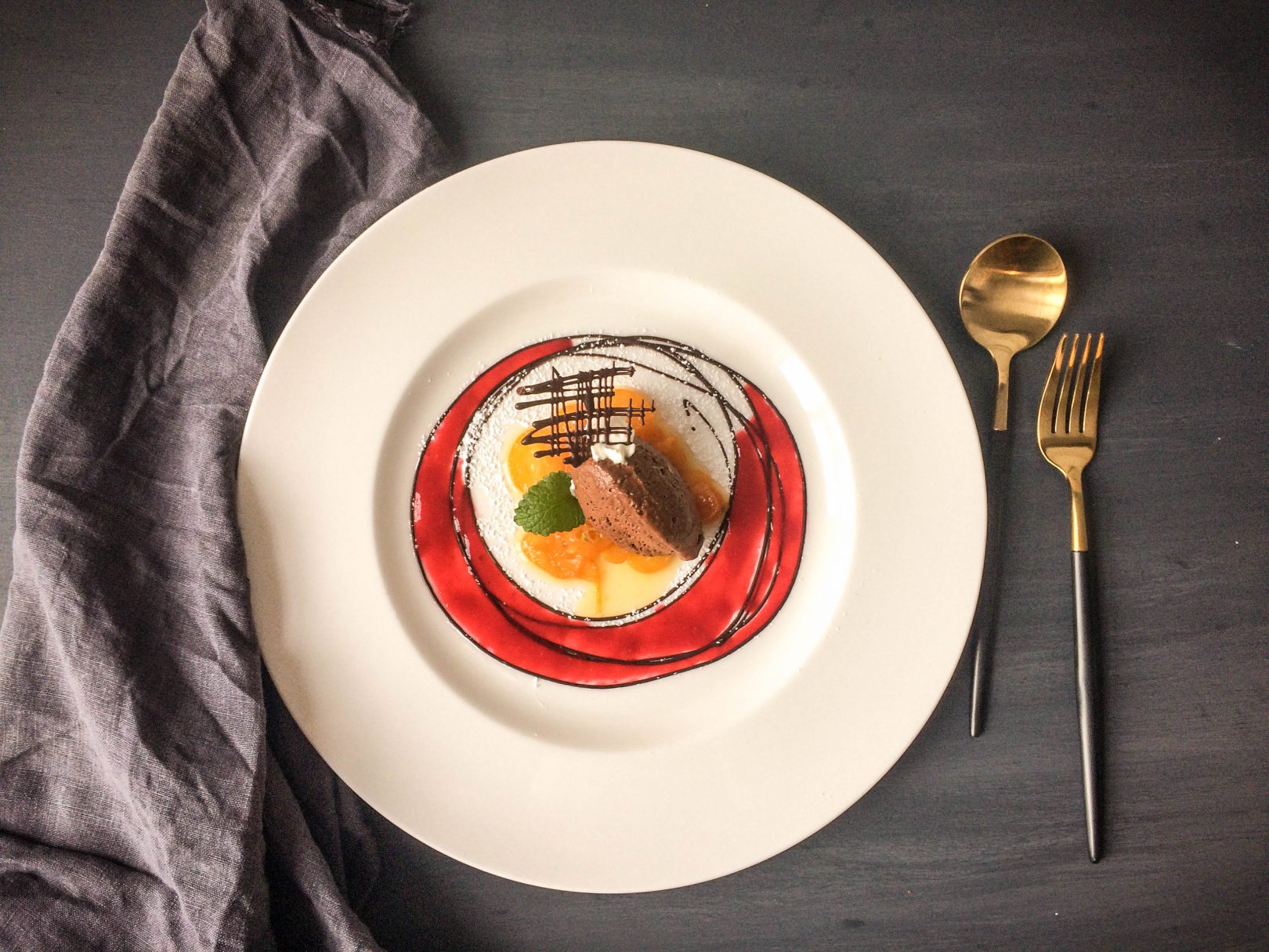 Mousse au chocolat mit Kaffee und Kardamom