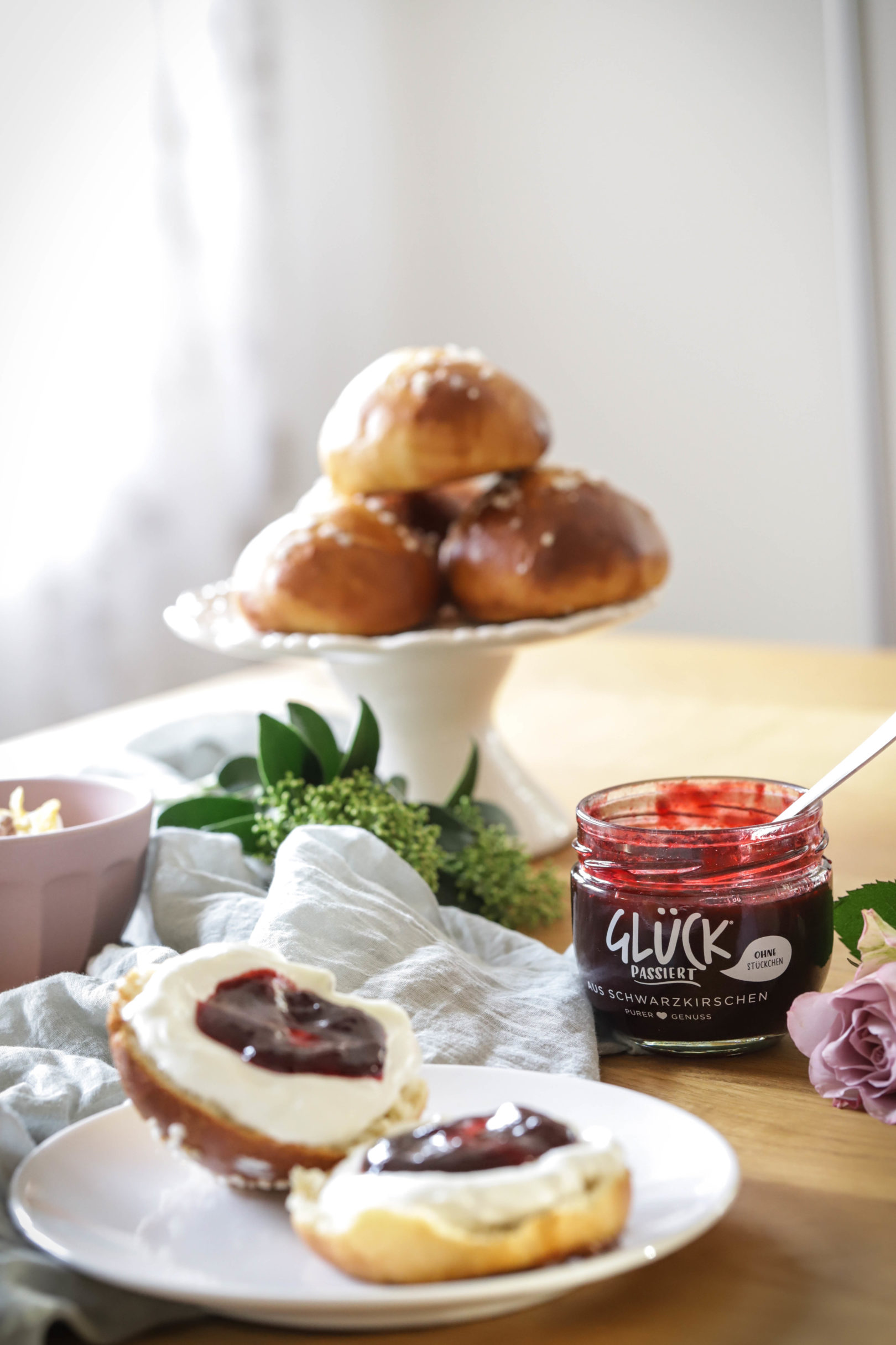 Zimtbrötchen mit Safran